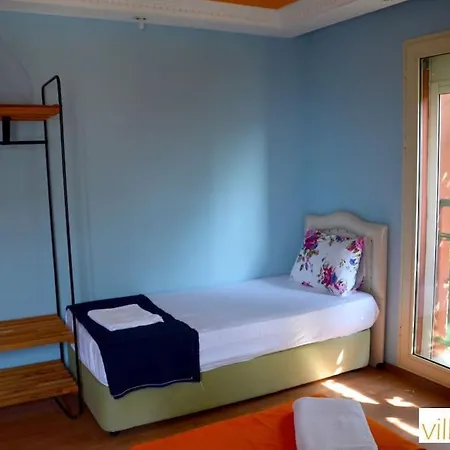 6 Oda1 Salon Muhtesem Deniz Manzarali Villa