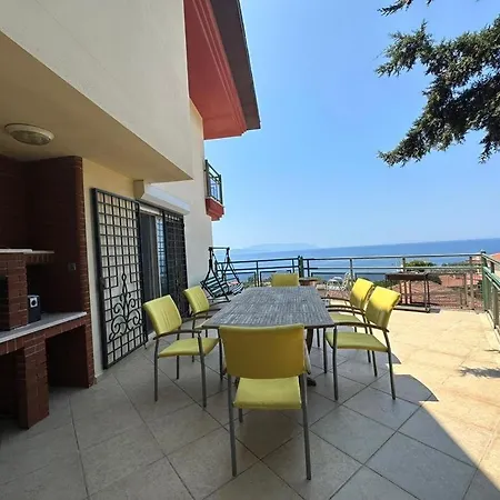 6 Oda1 Salon Muhtesem Deniz Manzarali Villa Kusadasi